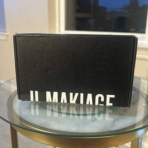 IL MAKIAGE Woke Up Like This Foundation for Flawless Finish - 225